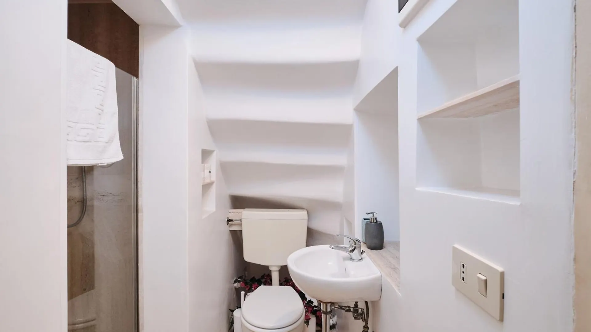 Penthouse With A View Of Rome - 2 Bedrooms And 2 Bathrooms