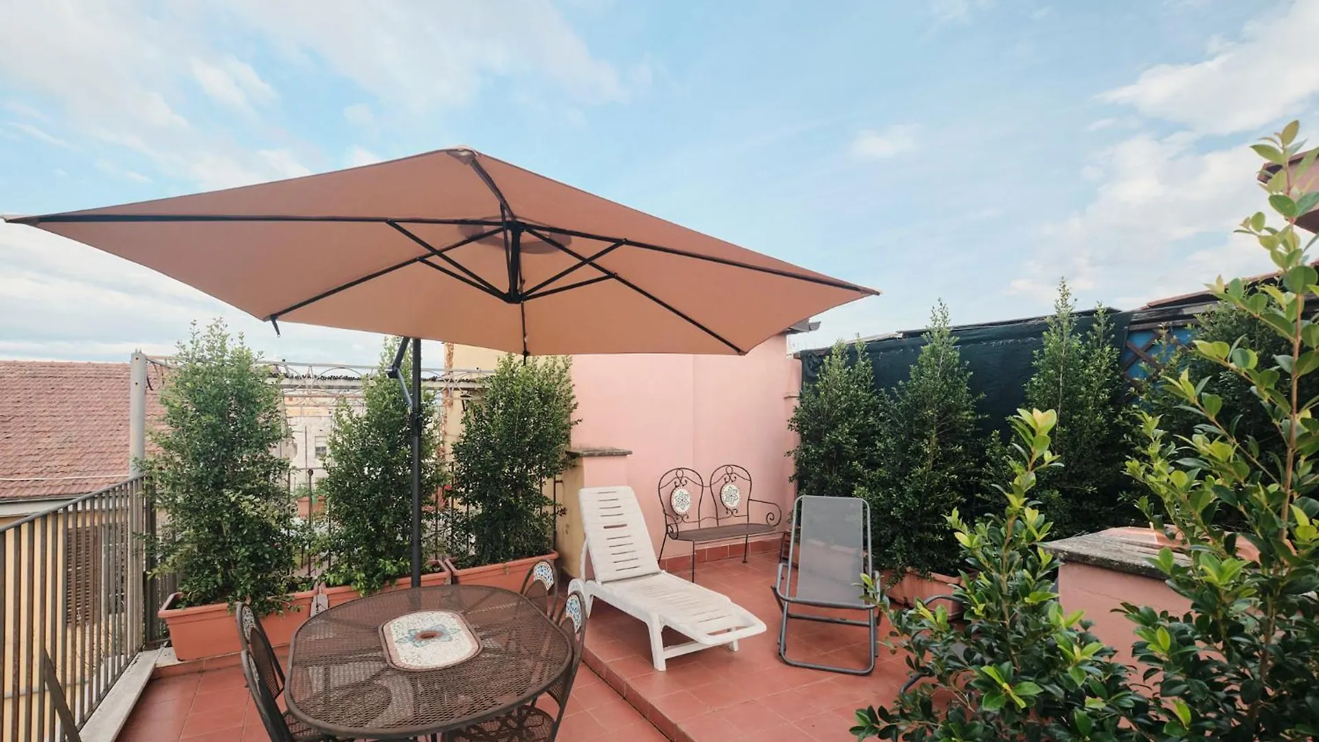 Apartment Penthouse With A View Of Rome - 2 Bedrooms And 2 Bathrooms